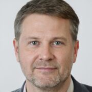 миграционный юрист Илья Копыров