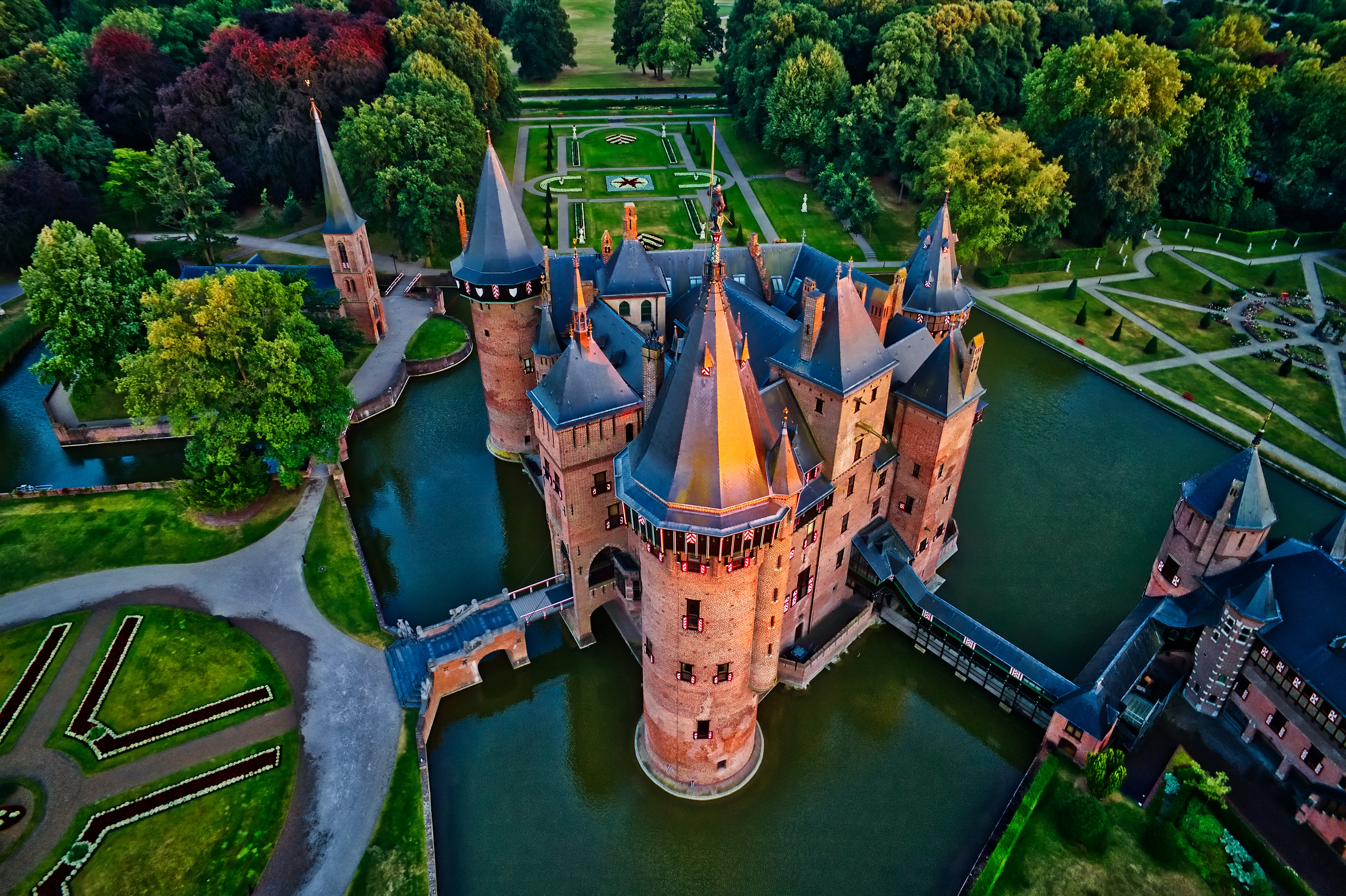 Замок в Нидерландах, ПМЖ которых могут получить россияне, украинцы и белорусы