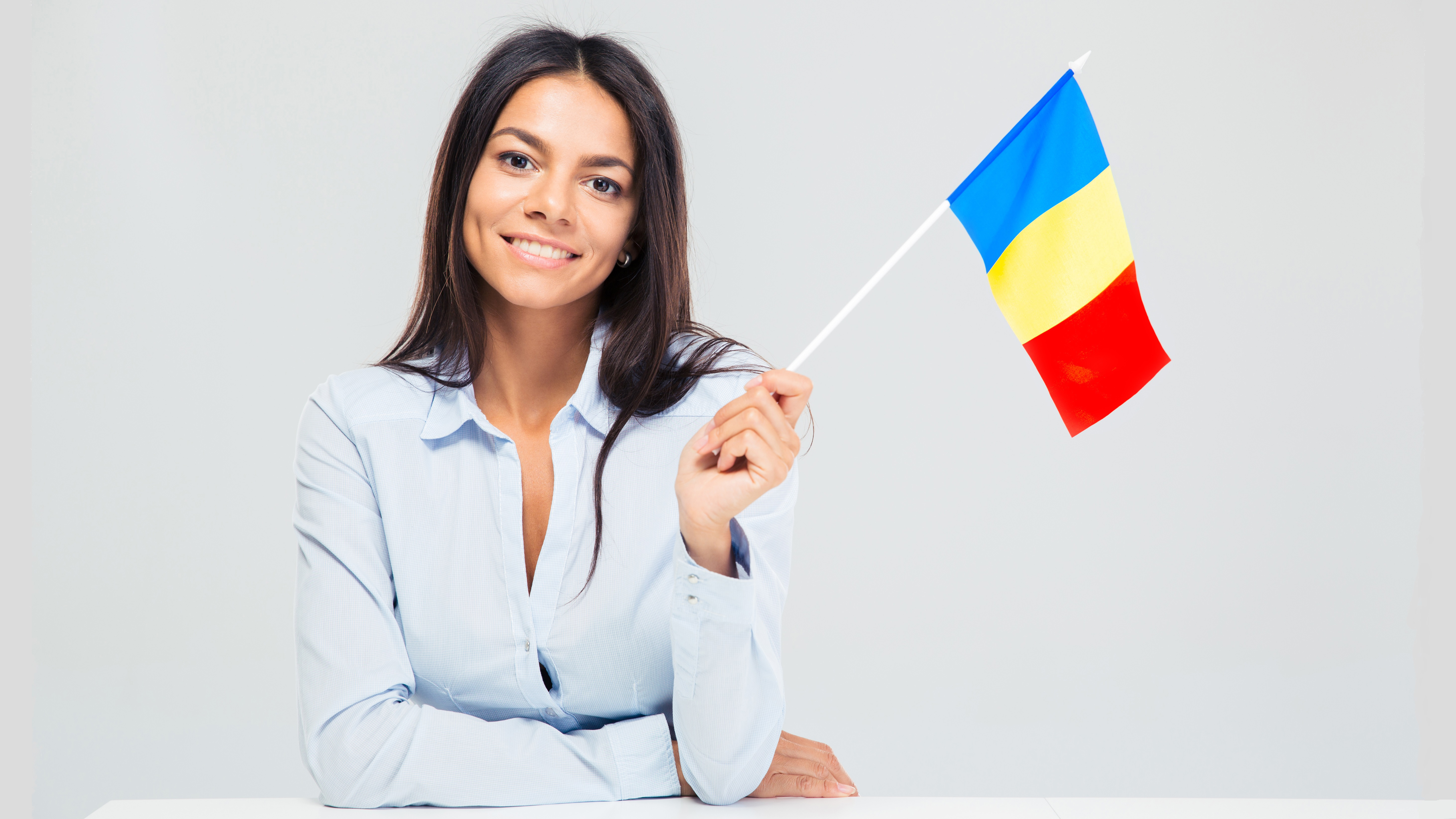 Девушка на работе в Румынии