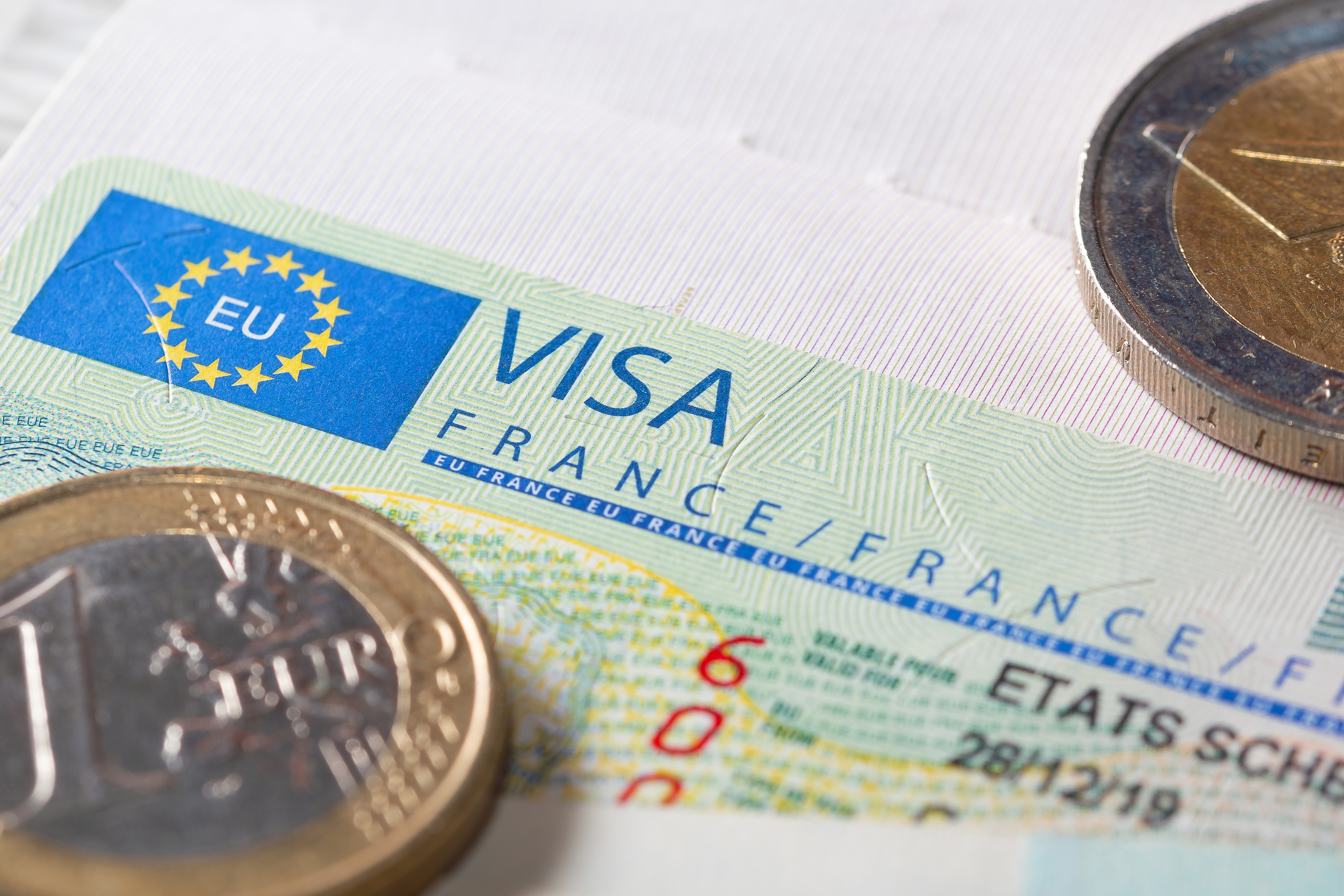 Национальная виза во Францию, которую надо оформлять иностранцам