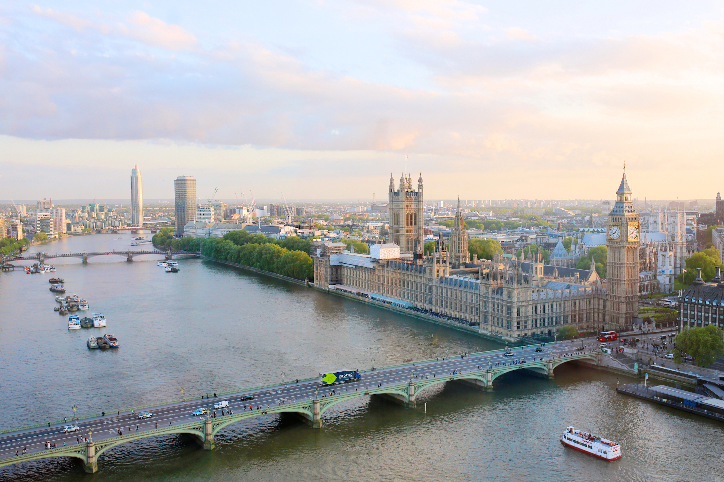 Лондон столица Великобритании, одной из лучших европейских стран для переезда