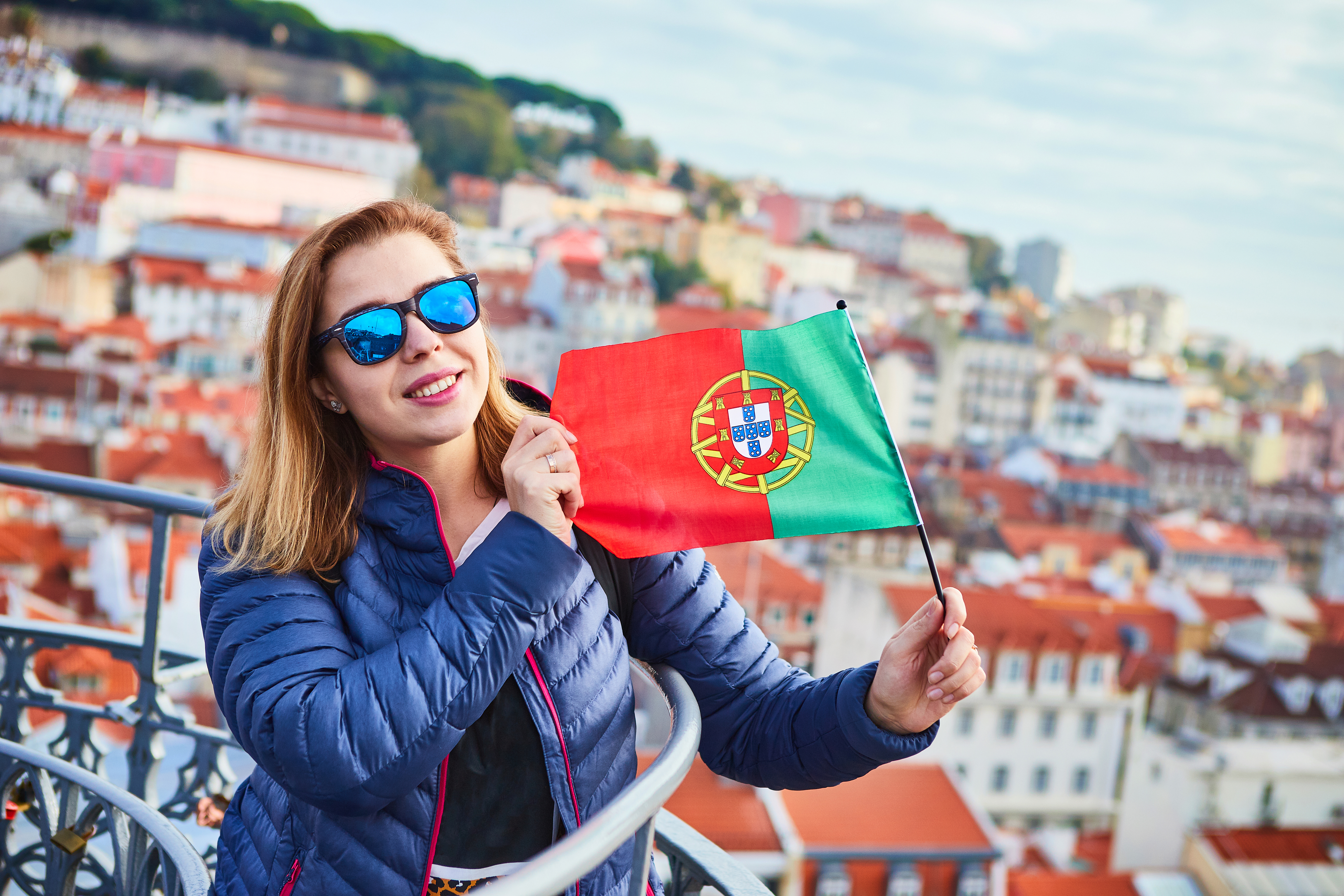 Студентка, которая может оформить студенческую визу для учебы в Португалии